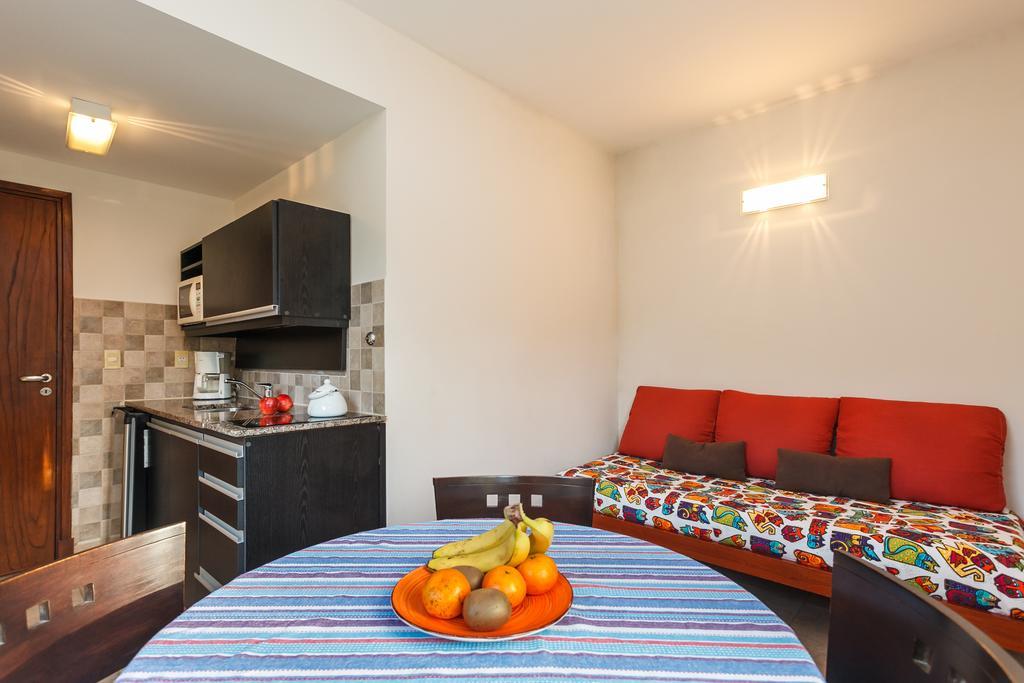 Altue Apart Hotel 拉斯加维奥塔斯 外观 照片